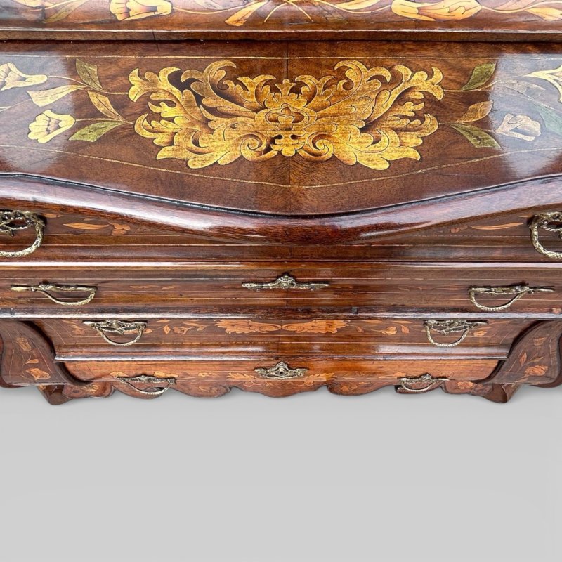 Edwards & Roberts Dutch Marquetry Display Cabinet On Chest - Image 12